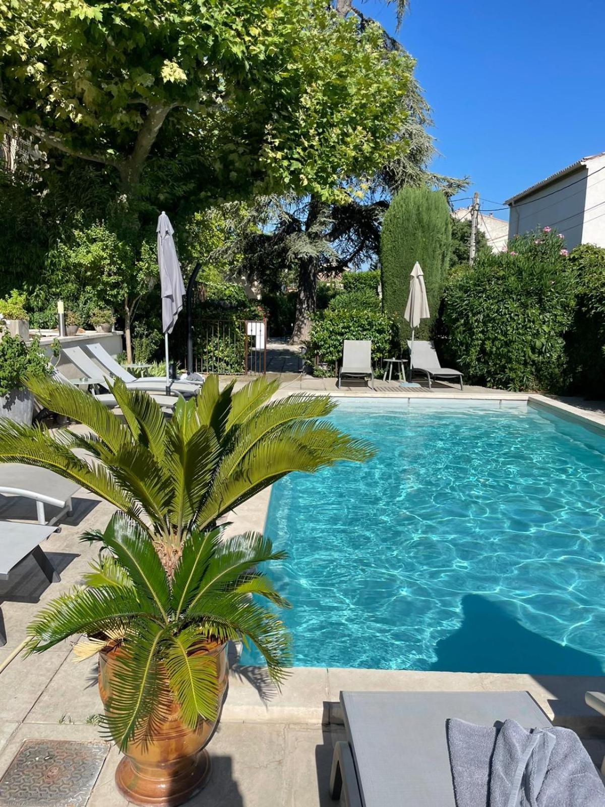 Hotel Le Castelet Des Alpilles Saint-Rémy-de-Provence Exterior foto